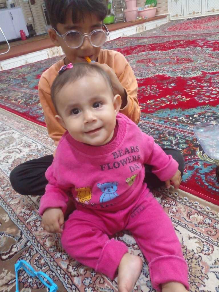 عکس دیانا مومنی