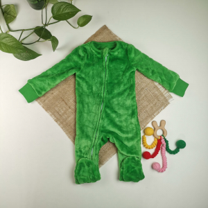 سرهمی نوزادی پسرانه آستین بلند طرح زیپی جورابدار سبز رنگ - 6-9 ماه