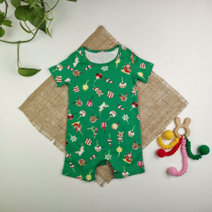 رامپر نوزادی آستین کوتاه طرح بابانوئل سبز رنگ