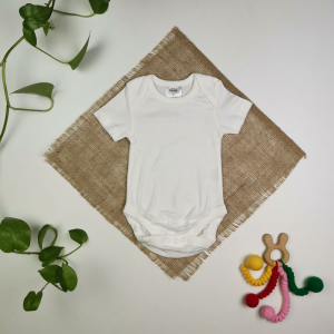 بادی نوزادی آستین کوتاه برند twins سفید رنگ