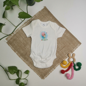 بادی نوزادی دخترانه آستین کوتاه برند twins طرح زرافه آبی رنگ - 3-6 ماه