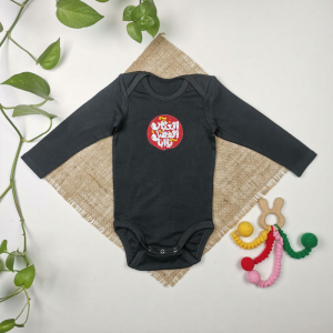 بادی نوزادی آستین بلند برند h&m طرح یا اباالفضل العباس نوک مدادی رنگ