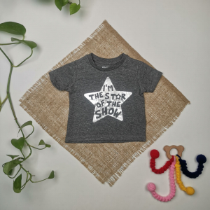 تیشرت نوزادی دخترانه آستین کوتاه برند max طرح ستاره نوشته دار طوسی رنگ - 3-6 ماه