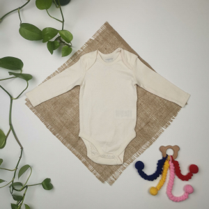 بادی نوزادی آستین بلند برند لوپیلو طرح جلو بسته شیری رنگ - 2-6 ماه