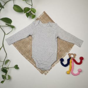 بادی نوزادی آستین بلند برند لوپیلو طرح جلو بسته طوسی رنگ - 6-12 ماه