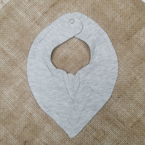 پیشبند نوزادی طرح ساده طوسی رنگ - 0-6 ماه